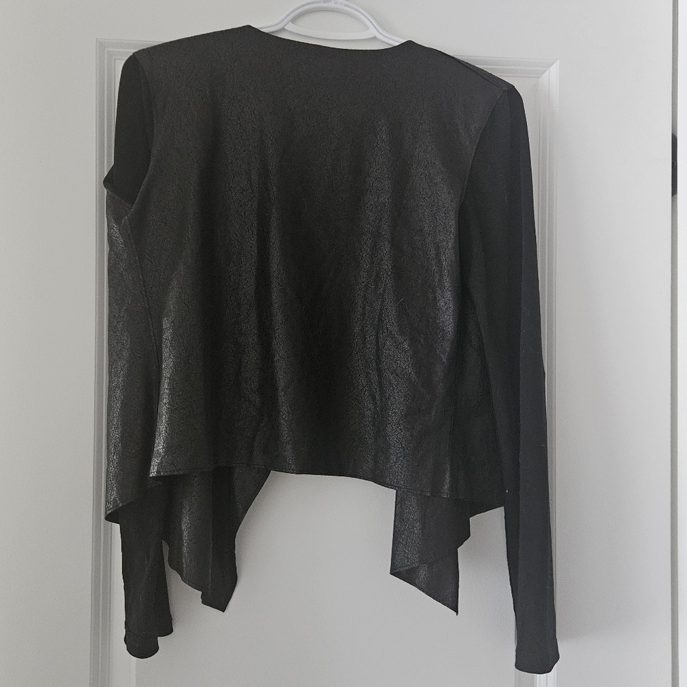 #10- Beulah crop open shirt/jacket black size S